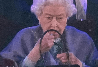 96岁英女王去世 接见过大半娱乐圈 夸朱莉像淑女