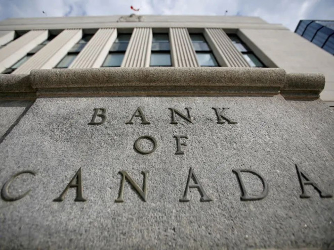 FILE PHOTO: FILE PHOTO: A sign is pictured outside the Bank of Canada building in Ottawa