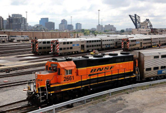 美国铁路公司与工会达成协议 避免大罢工