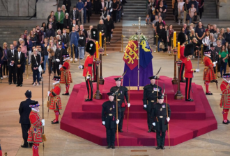 英女王停灵威斯敏斯特宫 中国代表团被禁吊唁