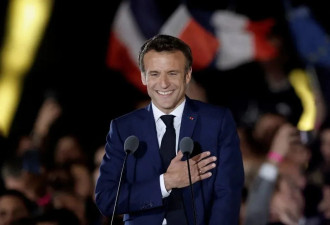法国执政党为何从“前进”改名“复兴”？