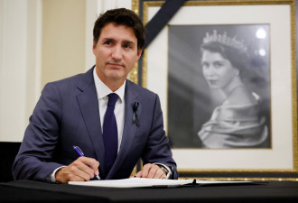 杜鲁多宣布加拿大捐2000万给女王奖学金项目 网友不买账