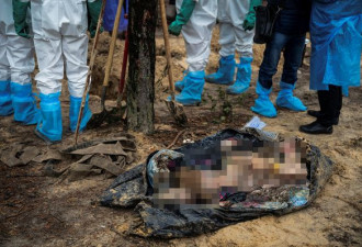 乌东乱葬岗挖出447遗体 部分受酷刑 男性生殖器被切