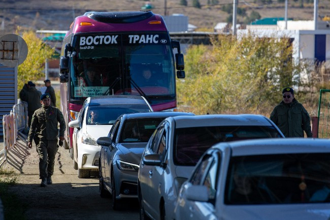 逃避动员令！俄逾3000人涌向蒙古塞爆边境- 万维读者网