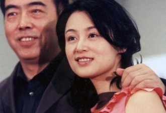 20多年前陈红在陈凯歌家拍照 堪称尤物