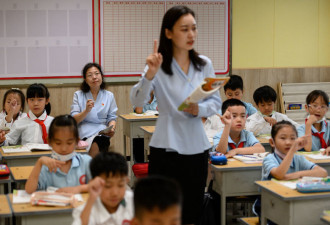 中国年轻人求稳 报考教师人数10年翻66倍