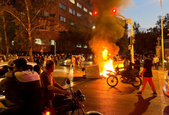 阿米尼之死引发抗议进入第四周 伊朗各地暴力冲突
