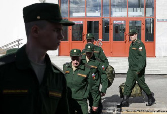 俄罗斯境内一军事训练基地发生枪击案