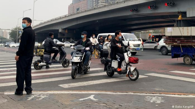 四通桥事件后,中国多地涌现“冲塔”人