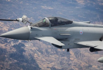 英国警告：解放军招募英军战机飞行员