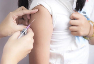 专家示警 两款新冠疫苗可能造成月经大出血