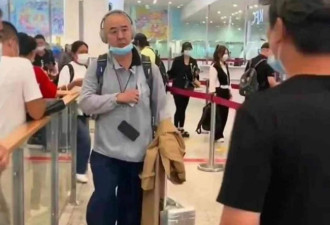63岁唐僧徐少华现身机场 对比昔日帅照感叹无情