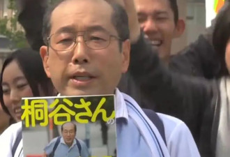 明明是亿万富翁，他蹭吃蹭喝34年，却被全网点赞