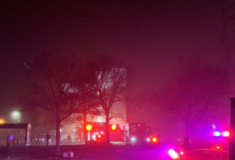 宾顿高层建筑凌晨大火1人重伤