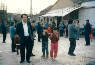 帮中国人状告自己国家：他被骂了27年