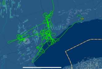 诡异！一架神秘飞机在多伦多上空盘绕4个多小时