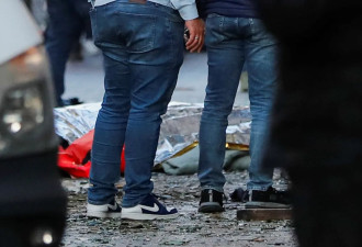 伊斯坦堡购物闹市爆炸 已致6死53伤 众人狂奔逃…