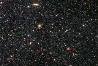 韦伯新照片——300万光年外透明的矮星系