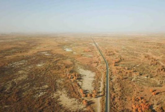 “孤寂公路” 实拍新疆超震撼沙漠公路
