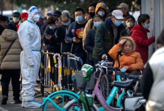 中国染疫人数连日过万 中央与地方步调不一