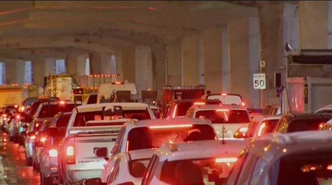 Hours-long traffic jam on Toronto's Lake Shore prompts debate