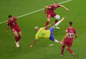 理查利森惊艳“双响” 巴西完胜塞尔维亚