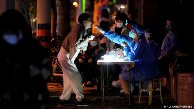 疫情反弹、开放无望严格防疫引民怨| 德国之声来自德国介绍德国| DW | 25.11.2022