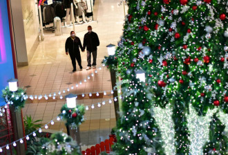 【视频】节日零售业压力山大 看看多伦多人礼物预算怎么花