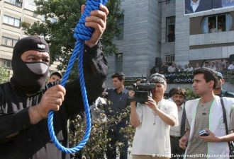 抗议活动仍在继续 伊朗首位示威者遭处决
