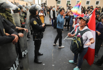 示威延烧！秘鲁宣布全国紧急状态30天