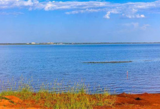 中国最大的沙漠淡水湖 即将变成罗布泊