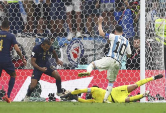 点球战马丁内斯扑点 阿根廷7-5法国夺冠