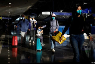 松绑出入境防疫限制 憋坏的中国民众狂订国际机票