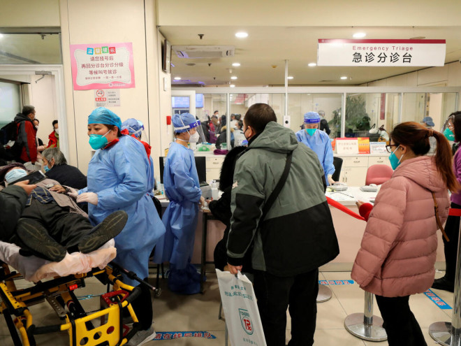 张文宏:中国大城市感染率春节将达80% 中国多地公布感染率调查海南省半数人染疫