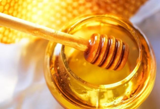 蜂蜜水能减肥吗 但这有4点要留意!