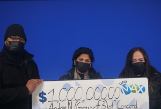 多伦多Costco亚裔员工与同事合买彩票中了100万大奖
