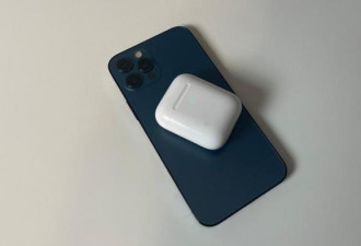 新专利曝光 iPhone15支持反向无线充电