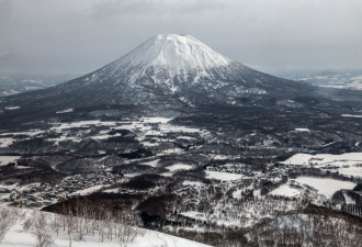 北海道羊蹄山雪崩，外国女游客遭埋雪中