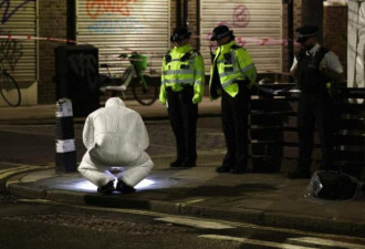 英国伦敦教堂外爆发枪响 7岁女童命危、5人受伤