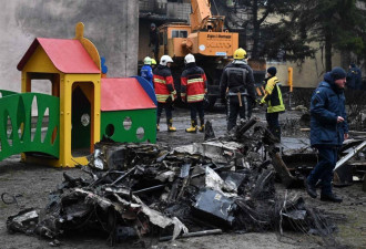 乌克兰下调直升机坠毁遇难人数 死者中有多名高官