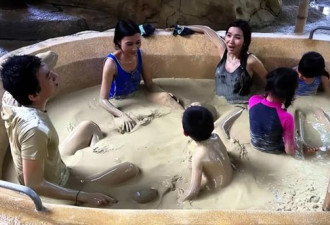 越南最“邋遢”的温泉 却吸引众多游客