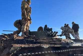 乌克兰坦克部队:与俄罗斯人 疲惫和严寒作斗争