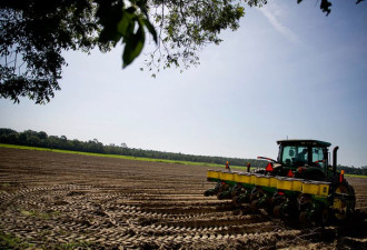 中国持续收购美国农地引发担忧 美国会推法案