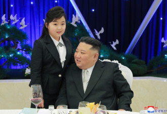 金正恩女儿再出镜 与父访问朝鲜人民军将领宿舍
