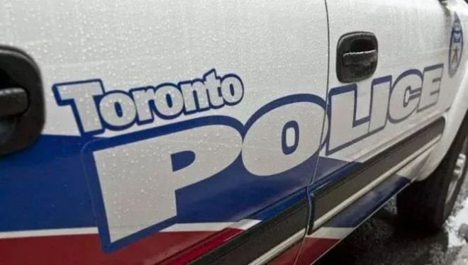 Four suspects wanted after male teen stabbed at Yorkdale Mall - Toronto |Globalnews.ca