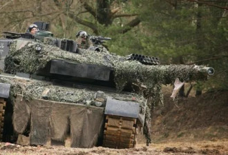 军援乌克兰最新动态：豹2培训 海马斯援波兰