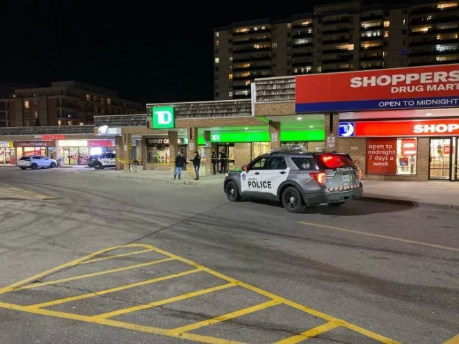 Police responded to reports of a holdup in the area of Steeles Avenue and Bathurst Street.