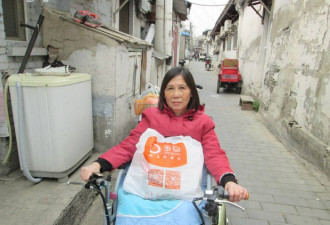 每人40元 北京给穷人发补贴 网民：没乞丐讨得多