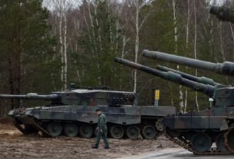 乌克兰缺弹传看上”俄军摩尔多瓦军火库？