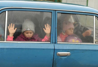 华人近距离接触乌克兰难民:干净体面 没有逃难的样子